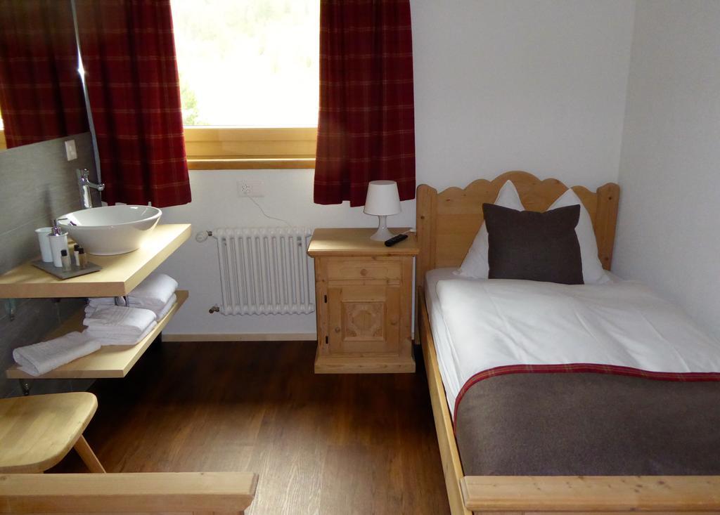 פונטרסינה Hotel Roseg-Gletscher חדר תמונה