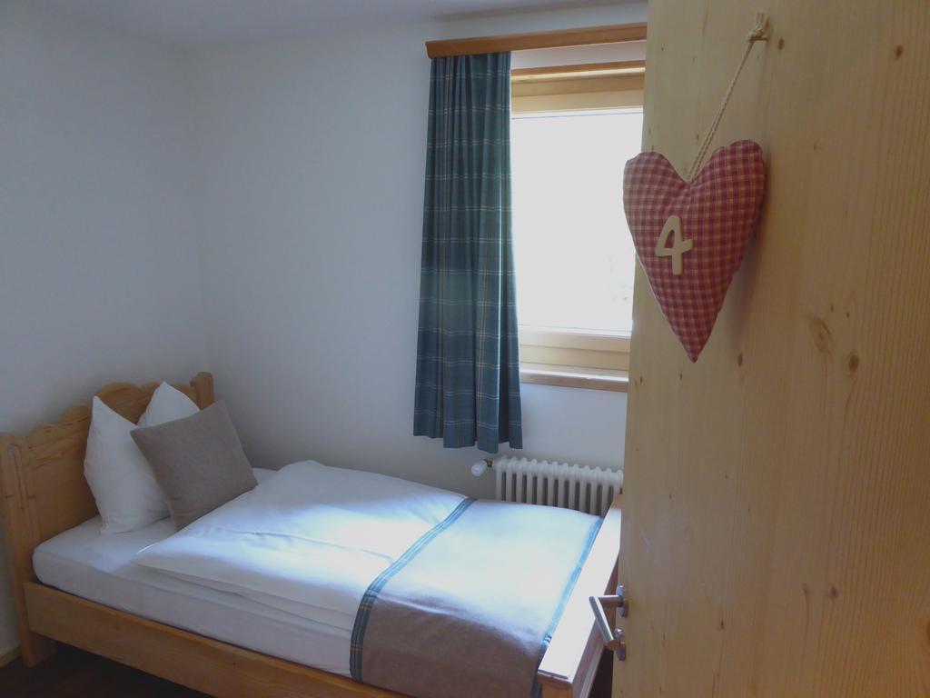 פונטרסינה Hotel Roseg-Gletscher חדר תמונה